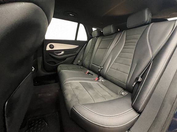 Mercedes-Benz E300 de 17 of 30