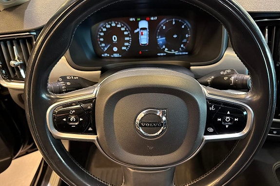 Volvo V90 10 of 15