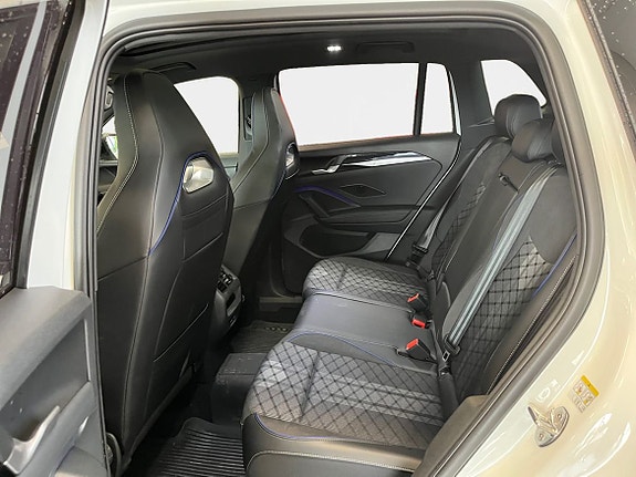 Volkswagen Tiguan 5 of 5