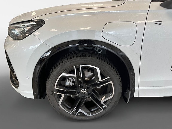 Volkswagen Tiguan 6 of 15