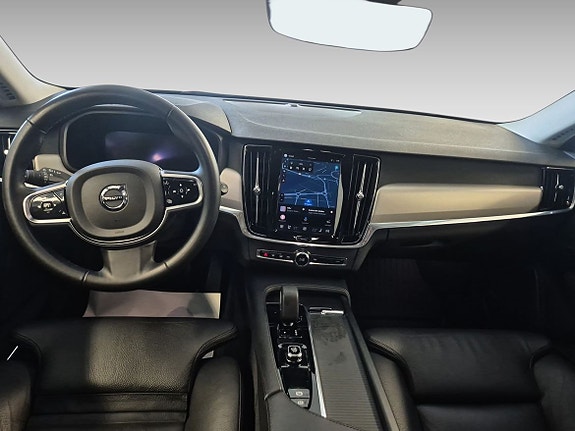 Volvo V90 Cross Country 9 of 11