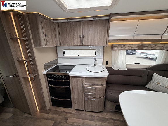 Kabe ROYAL 600 GLE KS Queenbed med AC -18. NU!!! värdecheck 15.000kr 9 of 21