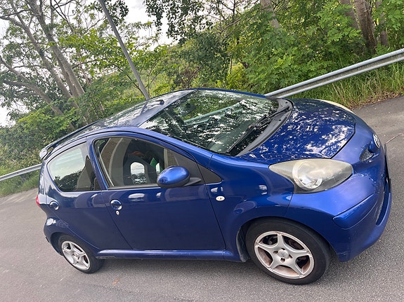Toyota Aygo 2 of 2