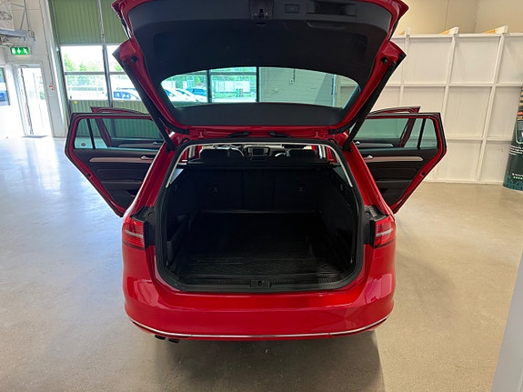 Volkswagen Passat 10 of 21