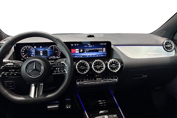 Mercedes-Benz GLA250 e 8 of 11