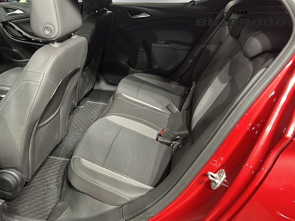 Opel Astra 9 of 14
