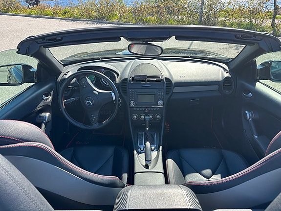 Mercedes-Benz SLK200 5 of 5