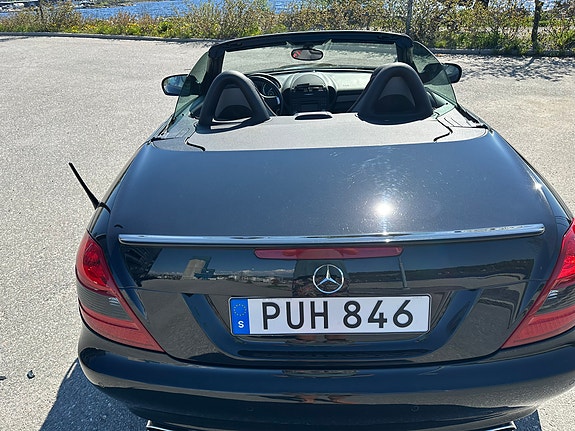 Mercedes-Benz SLK200 4 of 5