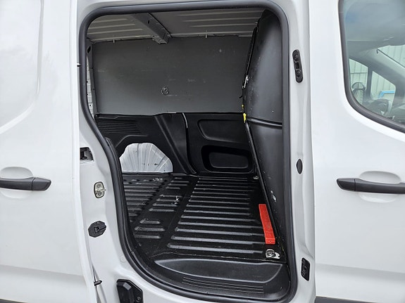 Peugeot Partner 13 of 26