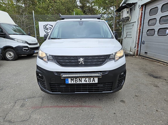 Peugeot Partner 2 of 5