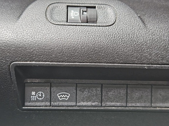 Peugeot Partner 23 of 26