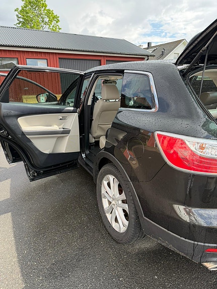 Mazda CX-9 3 of 5