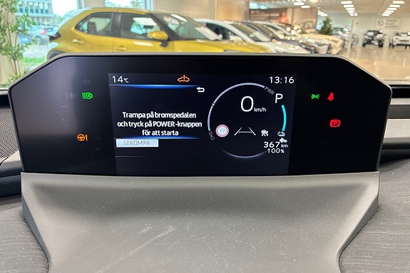 Toyota C-HR+ 14 of 18