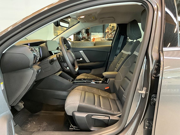 Citroen C4 7 of 17
