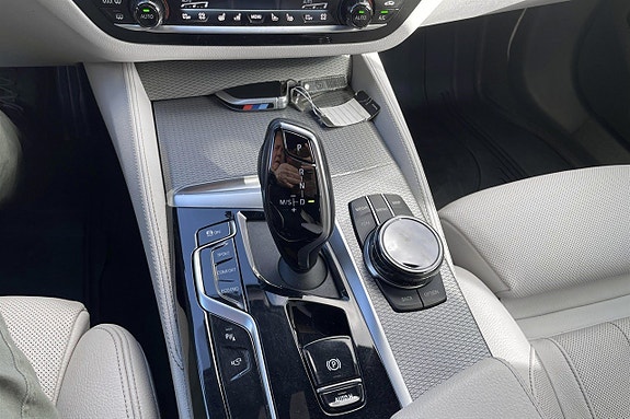 BMW 530d 14 of 16