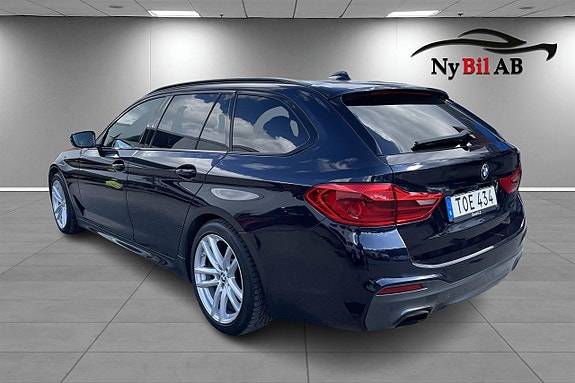 BMW 530d 3 of 5