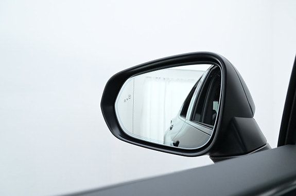 Lexus NX450h+ 24 of 27