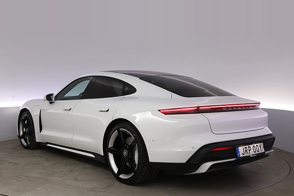 Porsche Taycan Turbo 4 of 27