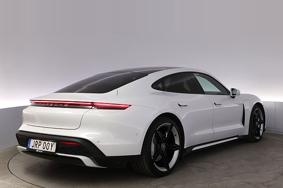 Porsche Taycan Turbo 5 of 27