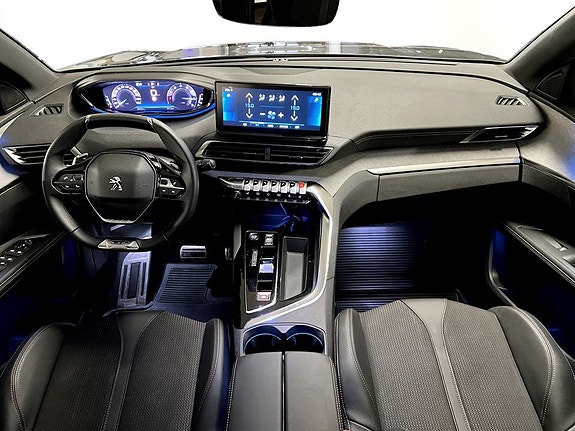 Peugeot 5008 7 of 16