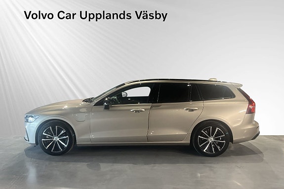 Volvo V60 3 of 5