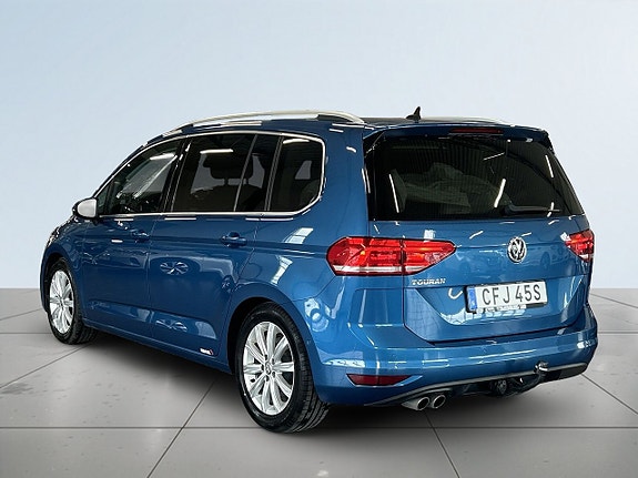 Volkswagen Touran 5 of 5