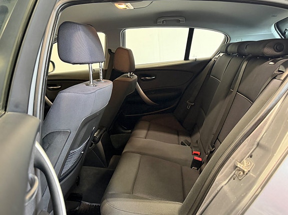 BMW 118d 9 of 19