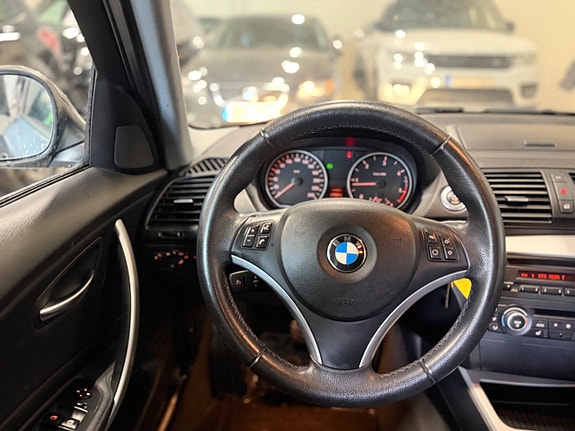 BMW 118d 11 of 19