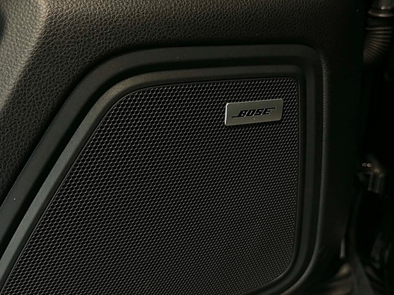 Porsche Macan S 22 of 22