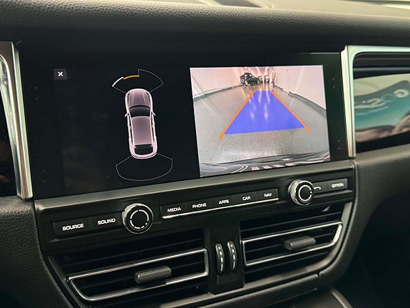 Porsche Macan S 21 of 22