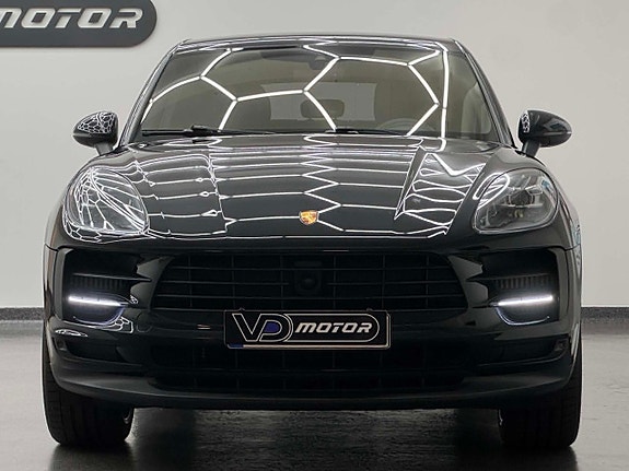 Porsche Macan S 8 of 22