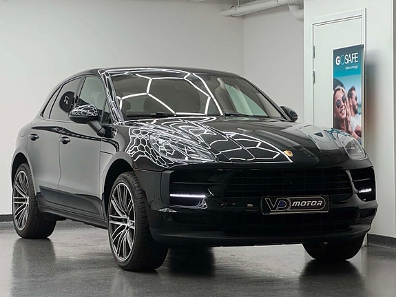 Porsche Macan S 4 of 22