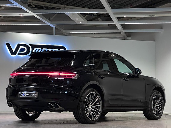 Porsche Macan S 5 of 5