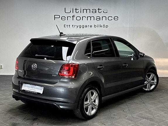 Volkswagen Polo 2 of 5
