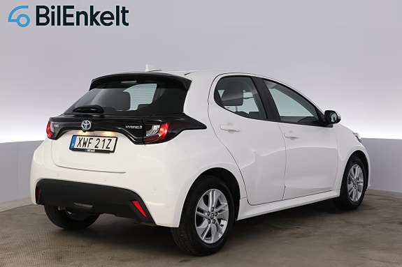 Toyota Yaris 3 of 28