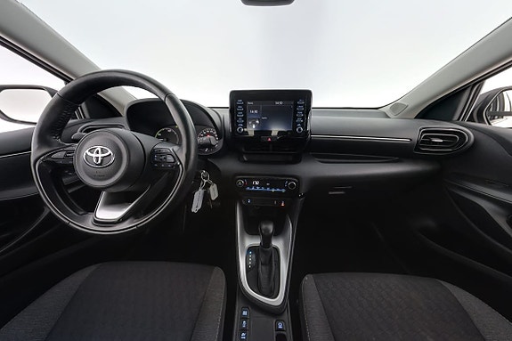 Toyota Yaris 12 of 28