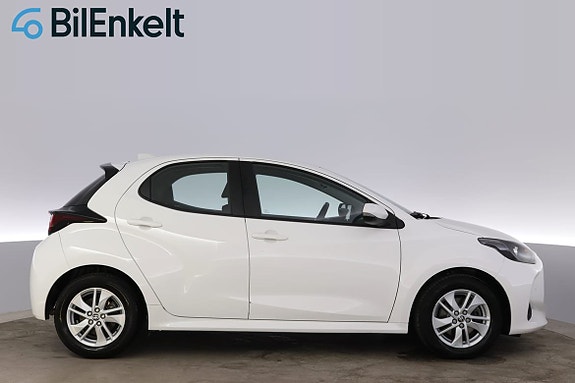 Toyota Yaris 2 of 28