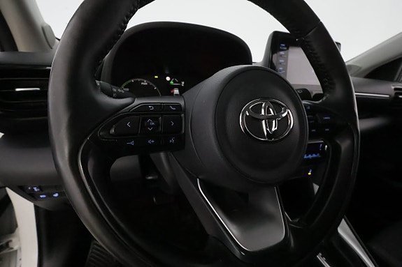 Toyota Yaris 15 of 28