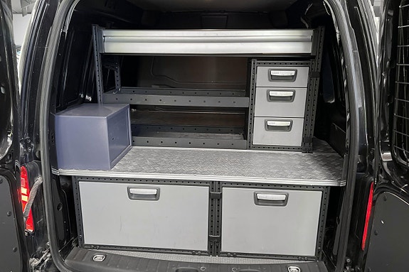 Volkswagen Caddy 5 of 5