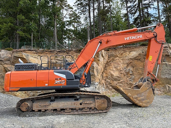 Hitachi ZX 350LC-7 2 of 21