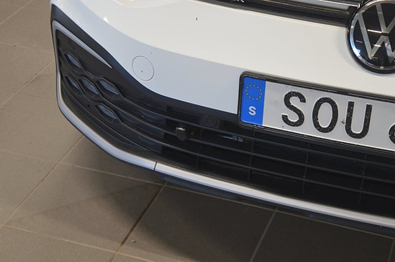 Volkswagen Golf Alltrack 3 of 5