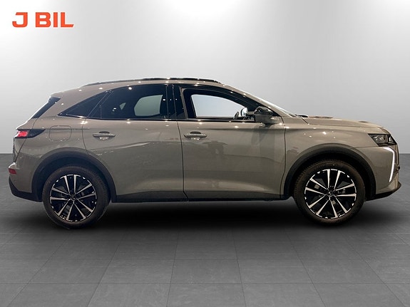 DS DS 7 Crossback 16 of 18
