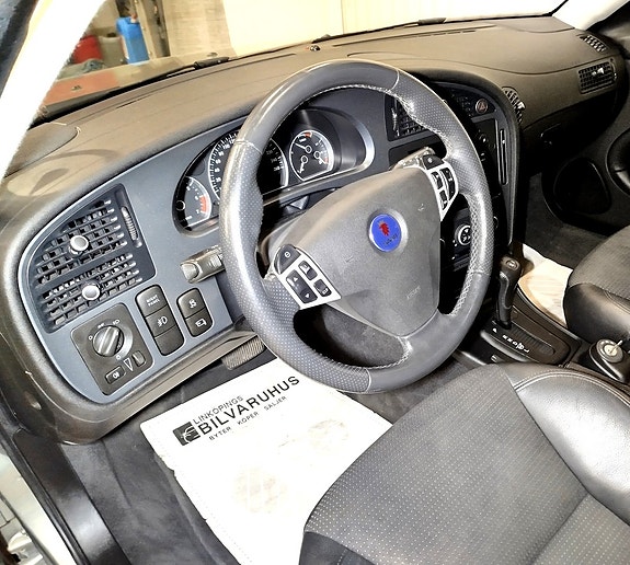 Saab 9-5 12 of 27