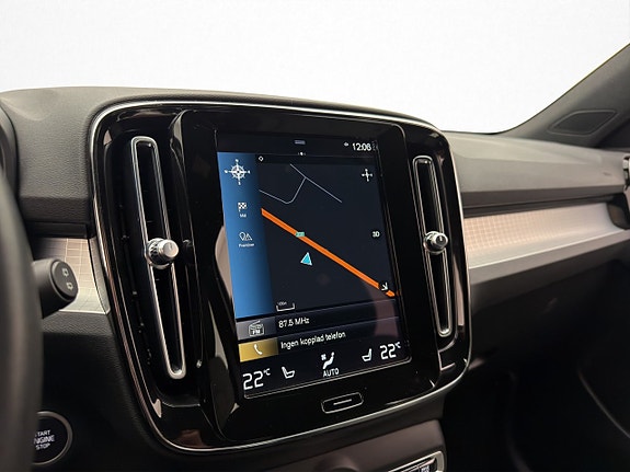 Volvo XC40 20 of 30