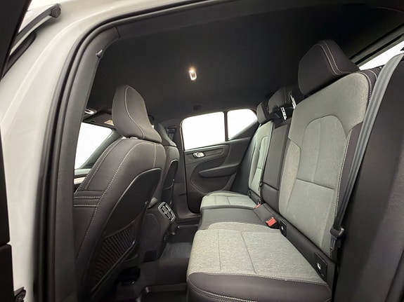 Volvo XC40 29 of 30