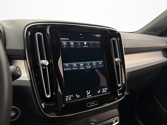 Volvo XC40 21 of 30