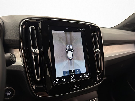 Volvo XC40 18 of 30