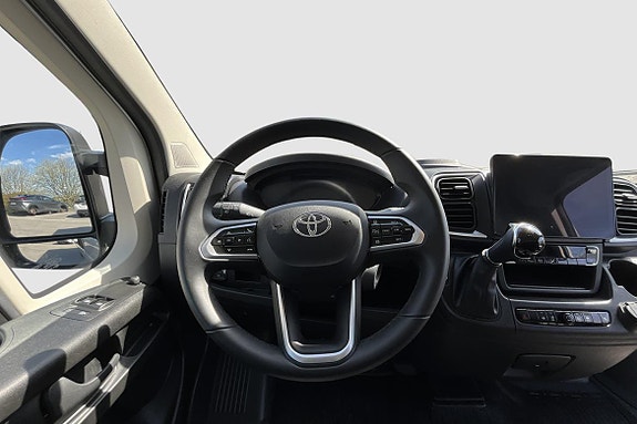 Toyota ProAce Max 9 of 11