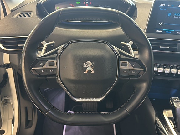 Peugeot 3008 15 of 16