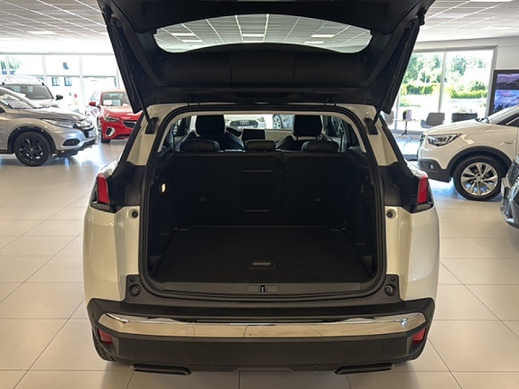 Peugeot 3008 13 of 16